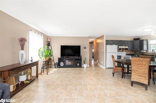 360 White Sands Dr, London, ON, N6M1J1 | Card Image