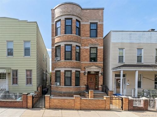 25-54 37th St, Astoria, NY, 11103-4247 | Card Image