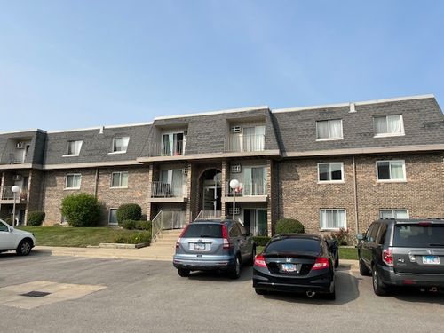 102-876 Crimson Court, Prospect Heights, IL, 60070 | Card Image