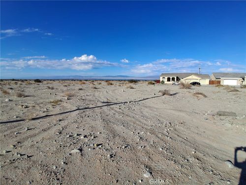 1461 Stamford Ave, Thermal, CA, 92274 | Card Image