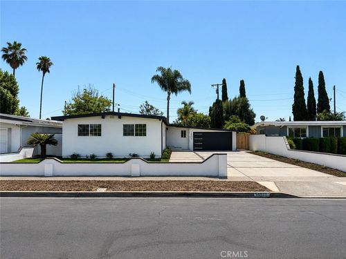 14372 Livingston St, Tustin, CA, 92780-2208 | Card Image