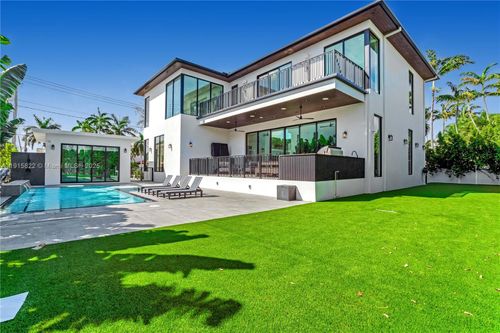 9045 Hawthorne Ave, Surfside, FL, 33154-3312 | Card Image