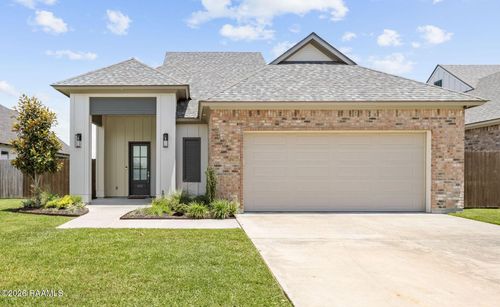 402 Last Quarter Dr, Youngsville, LA, 70592-6797 | Card Image