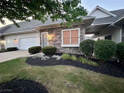 809 Fiddlers Way, Painesville, OH, 44077-1283 | Card Image