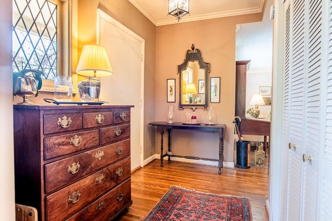 Entry Hall | Image 15
