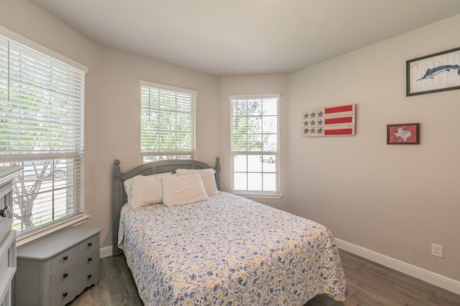 812 Holler Loop, House other with 4 bedrooms, 2 bathrooms and null parking in Justin TX | Image 5
