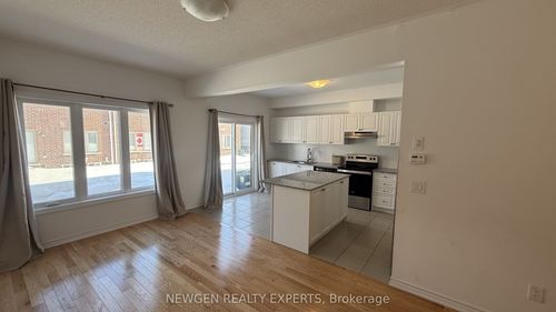 33 Mackenzie St, Dundalk, ON, N0C1B0 | Card Image