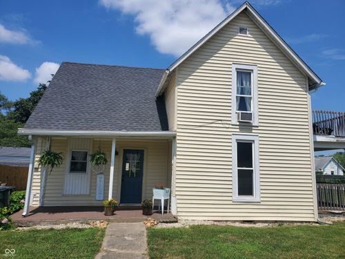 702 W Cross St, Brownstown, IN, 47220-1216 | Card Image
