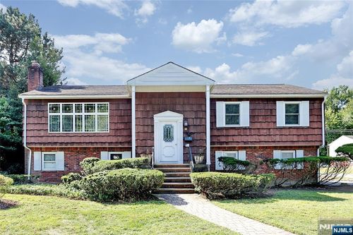 75 Demarest Ave, Emerson, NJ, 07630-1766 | Card Image