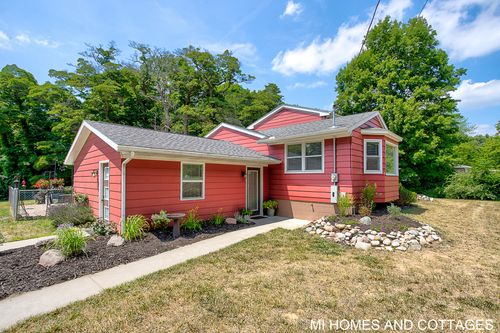 4080 64th St, Holland, MI, 49423-9735 | Card Image