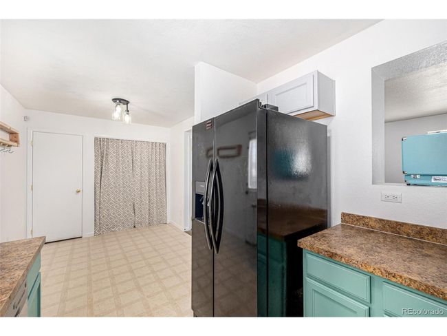 2728 Renshaw St, House other with 3 bedrooms, 2 bathrooms and null parking in Strasburg CO | Image 15