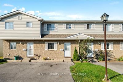 29 - 8136 Coventry Rd, Condo with 3 bedrooms, 2 bathrooms and 1 parking in Niagara Falls ON | Image 1