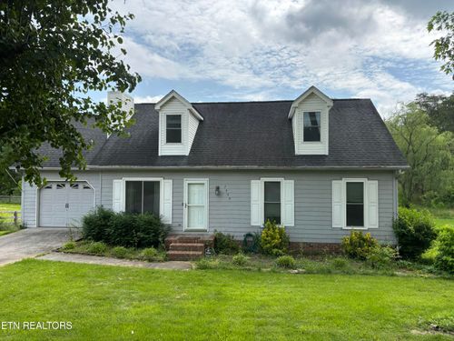 7404 Foxglove Ln, Knoxville, TN, 37918-6211 | Card Image