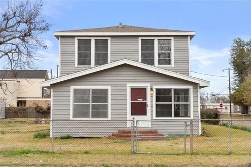 645 Gulf St, Lake Charles, LA, 70601-8633 | Card Image