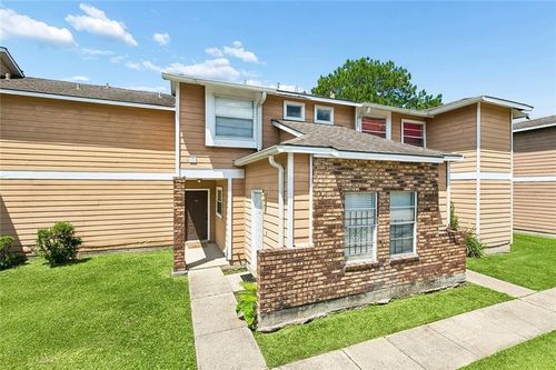 136-2425 Oxford Pl, Gretna, LA, 70056-3053 | Card Image