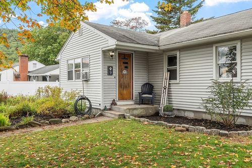 9 Silva St, Monson, MA, 01057-9531 | Card Image