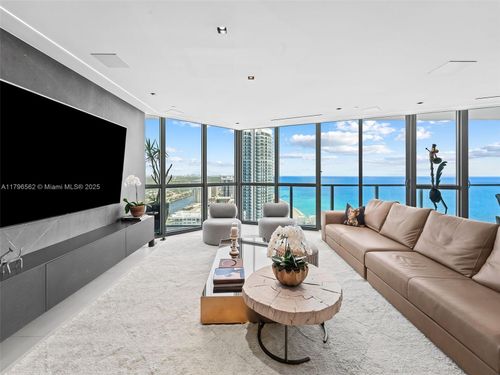 apt-2905-3101 S Ocean Dr, Hollywood, FL, 33019-2838 | Card Image