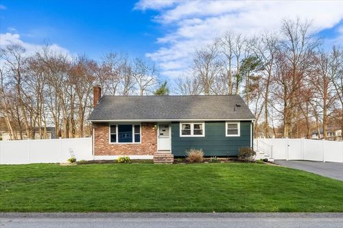 44 Vinedale Rd, Brockton, MA, 02301-1049 | Card Image