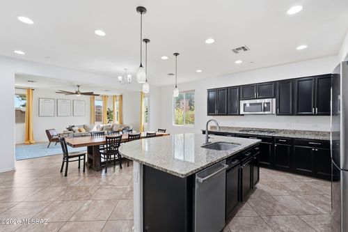 829 W Calle Ocarina, Sahuarita, AZ, 85629 | Card Image