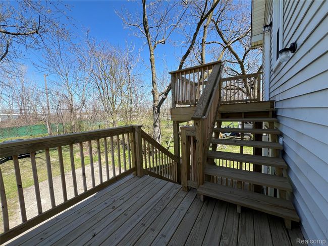 Deck entry | Image 28