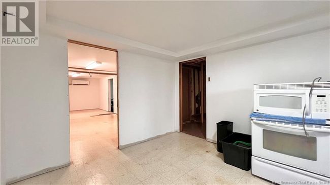 1235 Vanier Blvd, House other with 5 bedrooms, 2 bathrooms and null parking in Bathurst NB | Image 42
