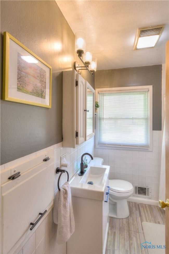 Bathroom | Image 16