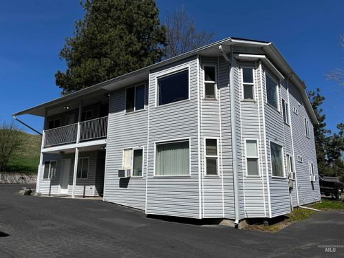 1551 N Polk, Moscow, ID, 83843-9035 | Card Image