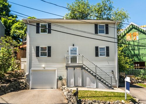 3 Mount Walley Rd, Waltham, MA, 02451-3068 | Card Image