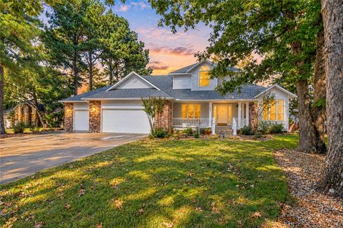 96 Holiday Island Dr, Holiday Island, AR, 72631-5305 | Card Image