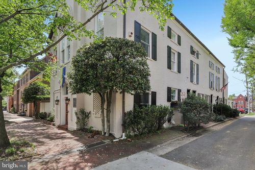 10 Muirs Ct, ALEXANDRIA, VA, 22314-2415 | Card Image