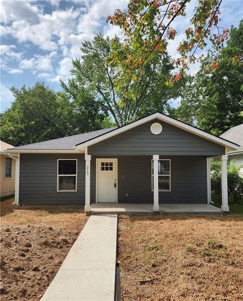 217 W Forest St, Pittsburg, KS, 66762-5107 | Card Image