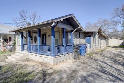 1711 W Craig Pl, House other with 5 bedrooms, 4 bathrooms and null parking in San Antonio TX | Image 1