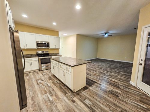 307 Graydon St, Shelbyville, TN, 37160-4852 | Card Image