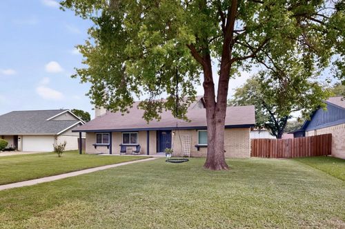 13 Grant Cir, Richardson, TX, 75081-2513 | Card Image