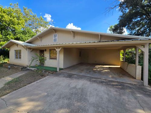 410 E Main St, Llano, TX, 78643-2030 | Card Image