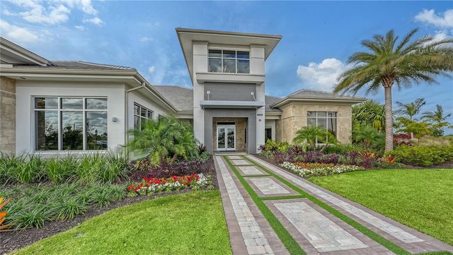 Clubhouse with Pool, Tiki Bar, Fitness Center | Image 62