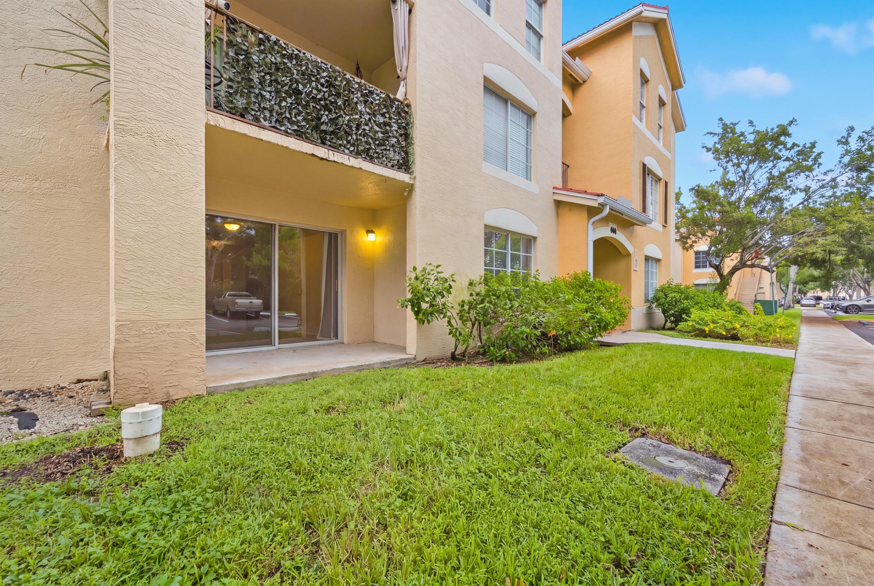 Residential Lease in West Palm Beach 5