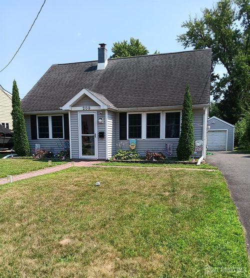 209 Eaton Ave, Trenton, NJ, 08619-2505 | Card Image
