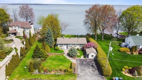 101 Rue Raymond-Trudel, Notre-Dame-de-l'Île-Perrot, QC, J7W3G8 | Card Image