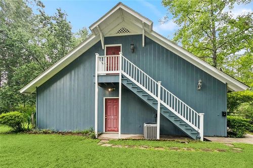 18061 Three Rivers Rd, Covington, LA, 70433-8950 | Card Image