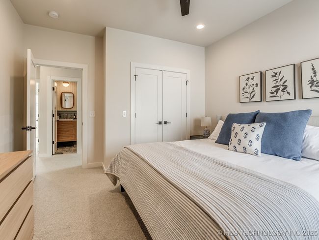 56 Center Ln, House other with 4 bedrooms, 4 bathrooms and null parking in Carlton Landing OK | Image 35