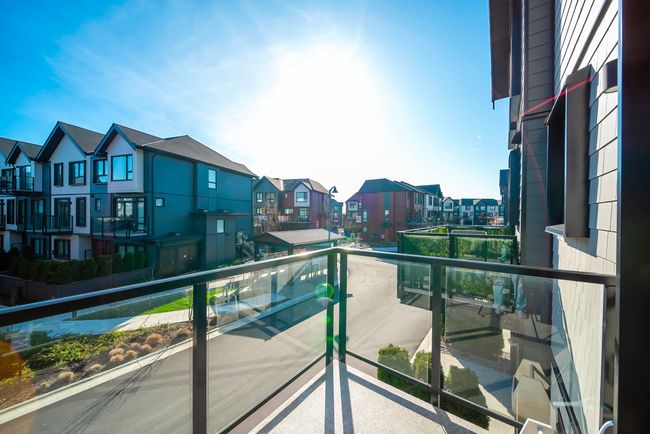 102 - 4738 Hemlock Way, Townhouse with 3 bedrooms, 2 bathrooms and 2 parking in Delta BC | Image 18