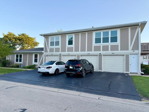 1045-1045 Hampton Hbr, Schaumburg, IL, 60193-4218 | Card Image