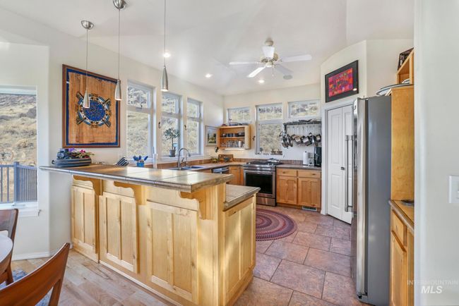 382 River Rd, House other with 3 bedrooms, 3 bathrooms and 4 parking in Bliss ID | Image 20