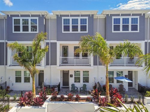 448 31st Ln N, St Petersburg, FL, 33713-7673 | Card Image