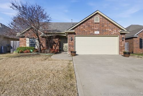 5006 S 189th East Ave, Tulsa, OK, 74134-7168 | Card Image