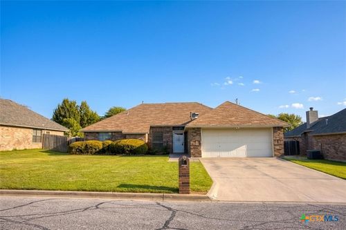 1815 Diana Ln, Harker Heights, TX, 76548-6002 | Card Image