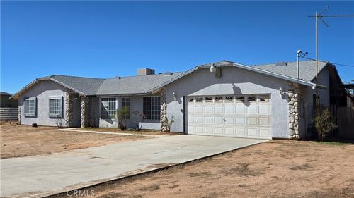 14280 Navajo Rd, Apple Valley, CA, 92307-3905 | Card Image