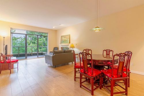 306-4951 Sanders St, Burnaby, BC, V5H1S8 | Card Image