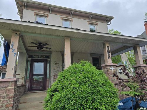 327 N 3rd St, Greenville, IL, 62246-1005 | Card Image